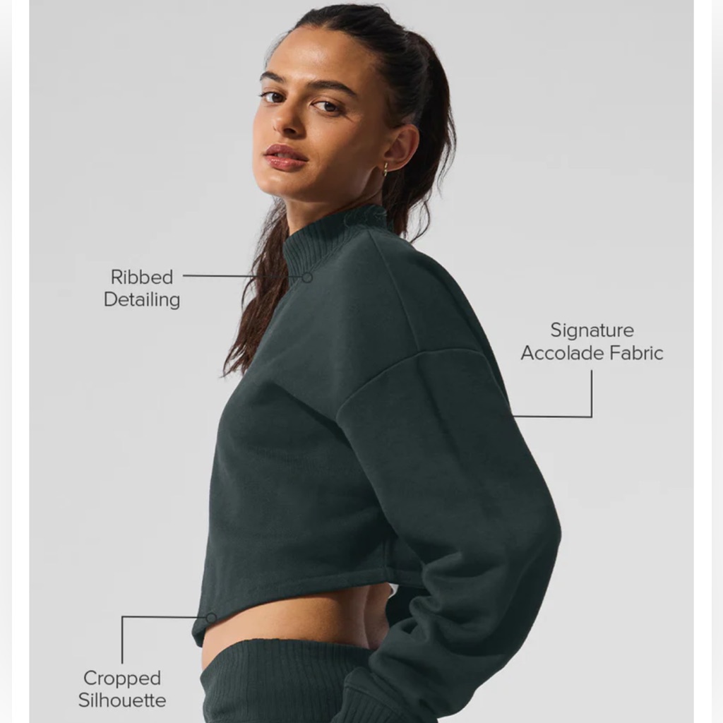 Alo Yoga Women's Dark Green Cropped Turtleneck Sweater